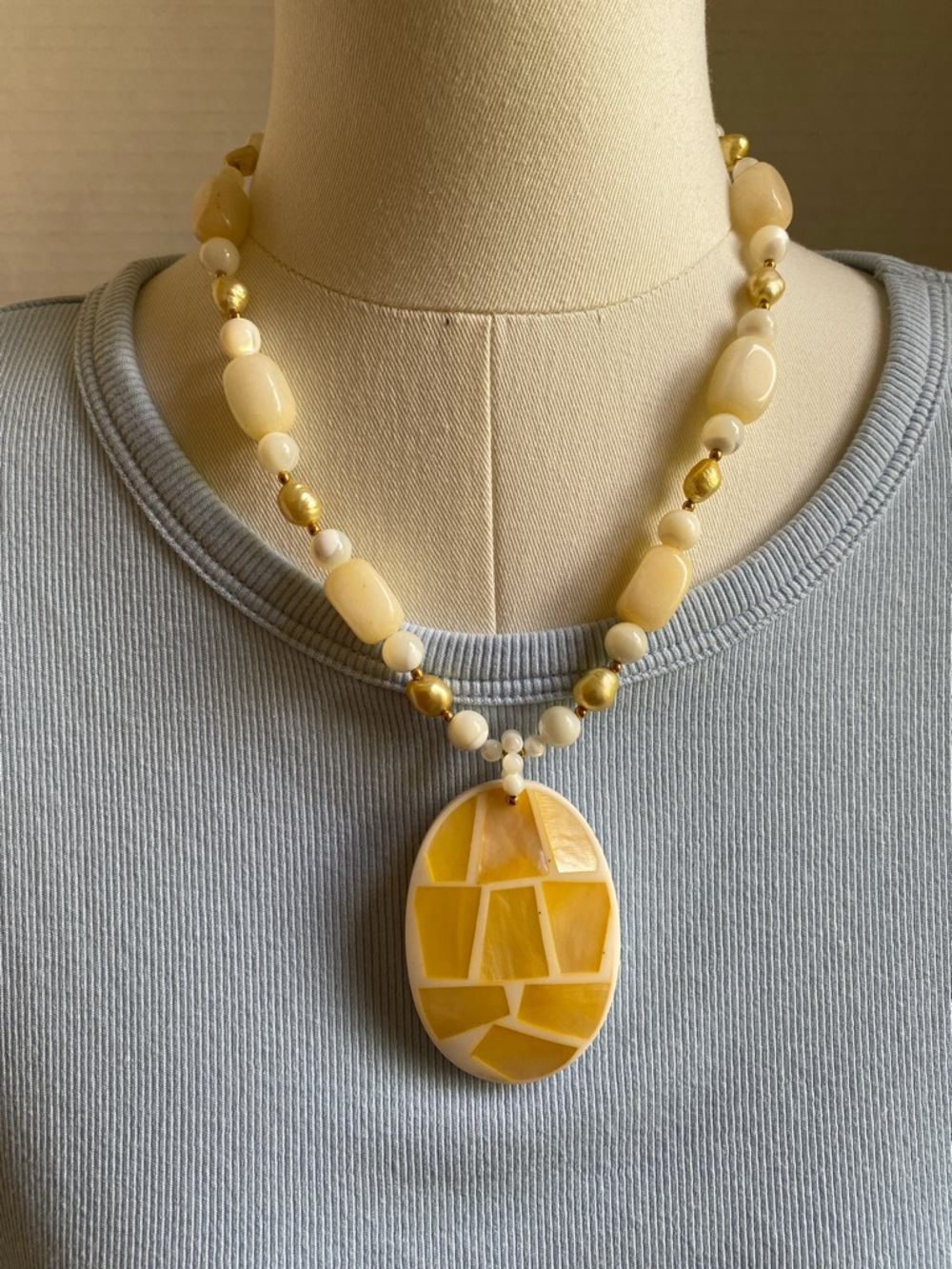 Vintage Signed Lee Sands Yellow MOP Mosaic Necklace - UV Tested 80s Island Luxe